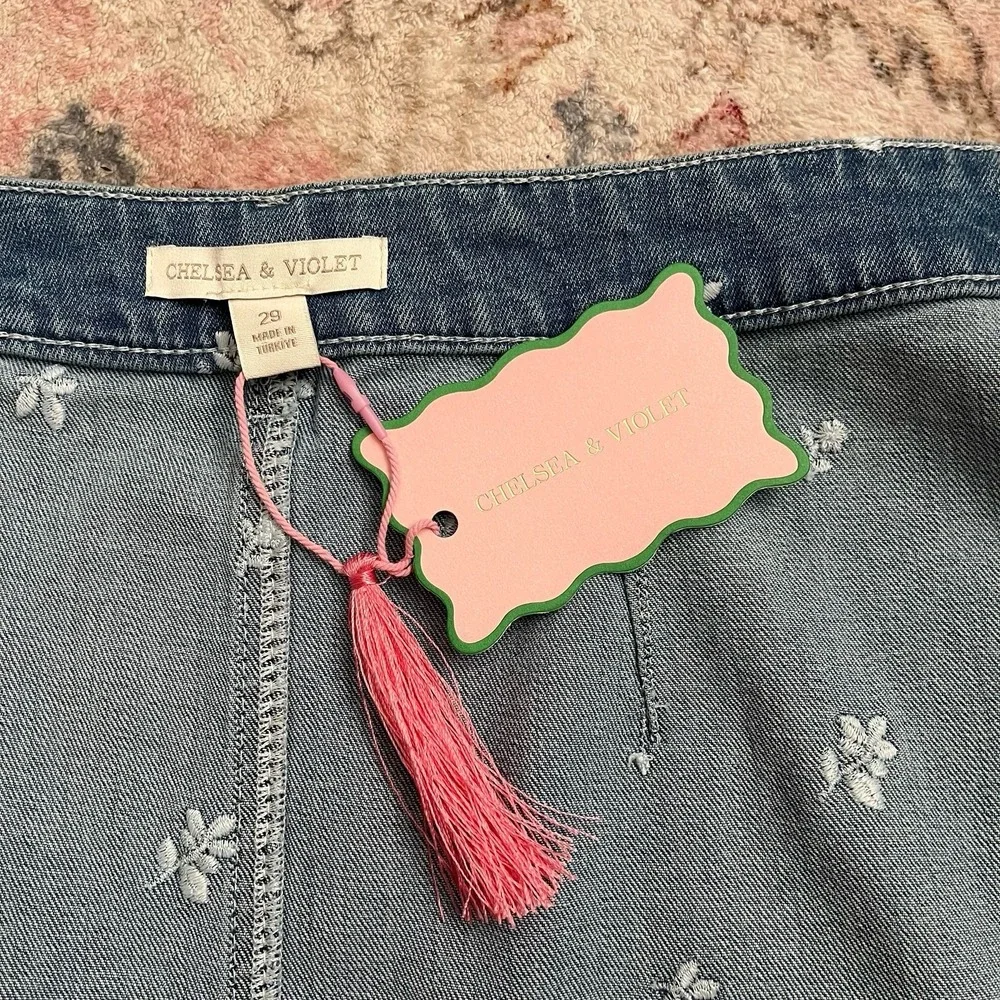 Chelsea & Violet‎ Callah Floral Embroidered Denim Mini Skirt Juniors Women Sz 29 - Picture 6 of 14